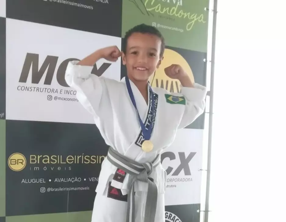 Sandumonense Davi Mathias, de 5 anos, se destaca em competições de Jiu-Jitsu